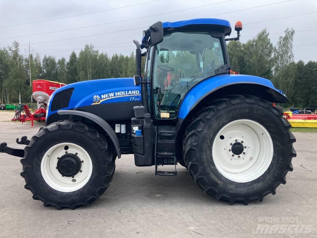 New Holland T7.210 Tractoren