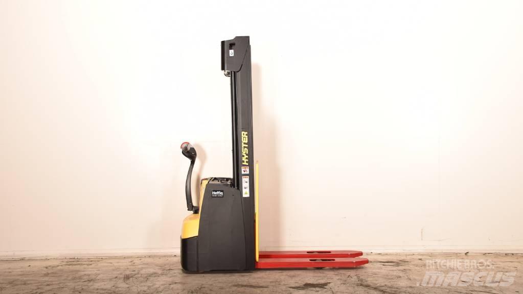 Hyster S 1.2 Meeloop stapelaar