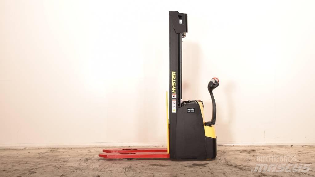 Hyster S 1.2 Meeloop stapelaar