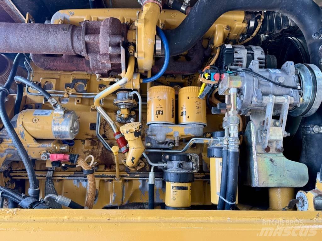 CAT M 322 C Wielgraafmachines