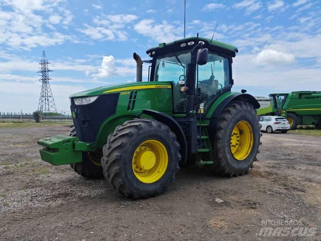 John Deere 7260 R Tractoren