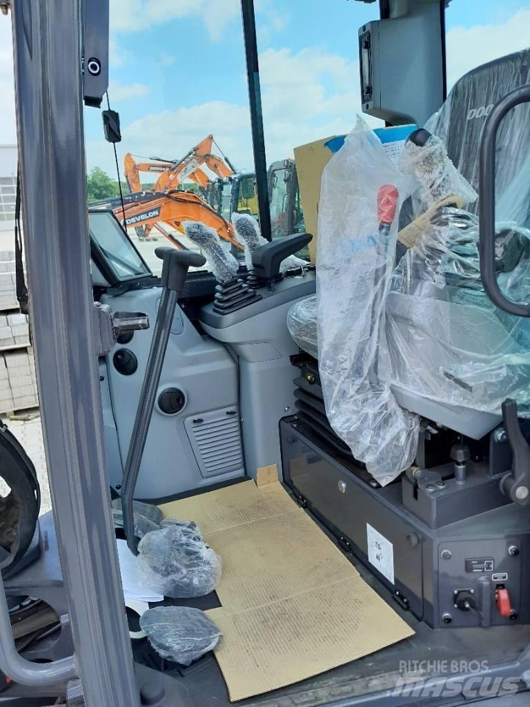 Doosan DX 63-7 Minigraafmachines < 7t