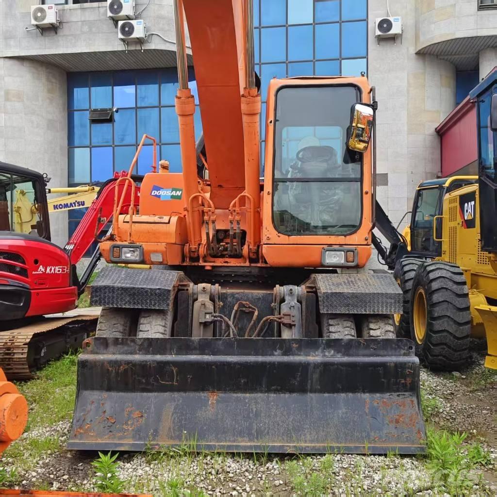 Doosan DH 210 W-7 Wielgraafmachines