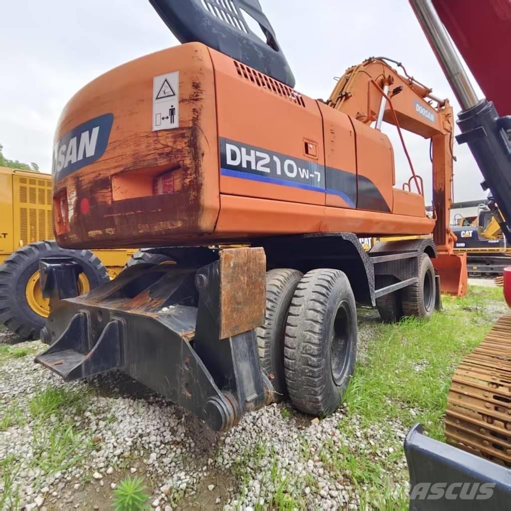 Doosan DH 210 W-7 Wielgraafmachines