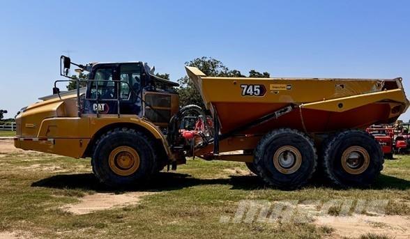 CAT 745 Knik dumptrucks
