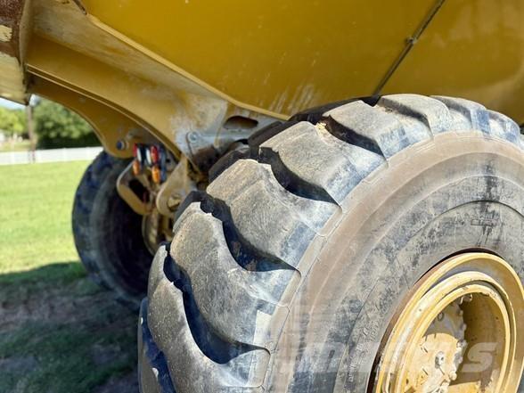 CAT 745 Knik dumptrucks