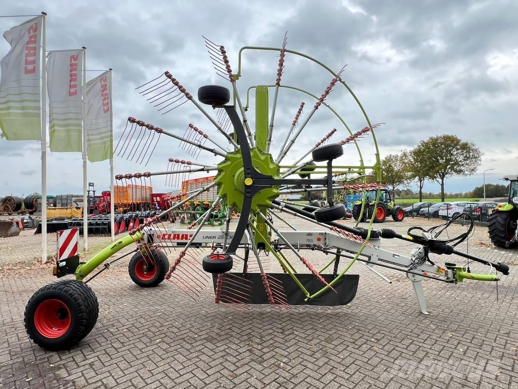 CLAAS liner 2900 Zwadharken