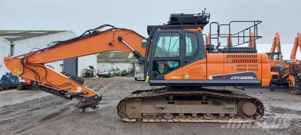 Develon DX225LC-5 Rupsgraafmachines