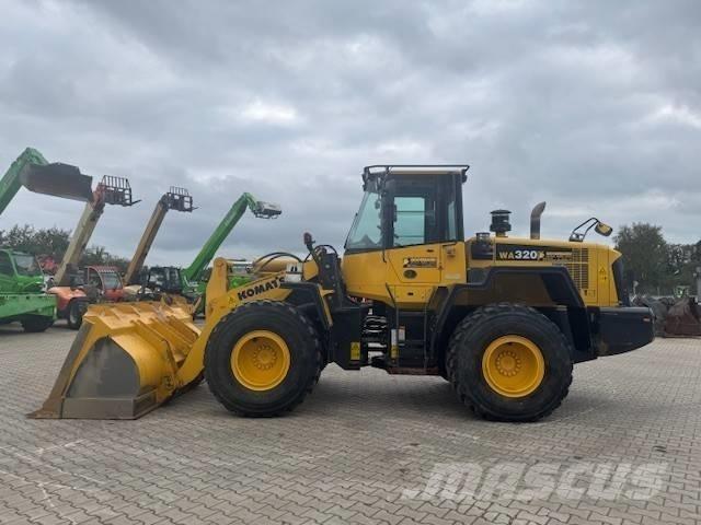 Komatsu WA 320 Wielladers