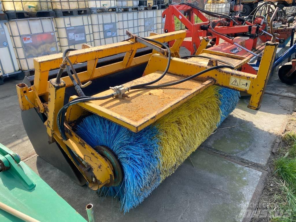 Beco LDB 40-24 Veegmachines