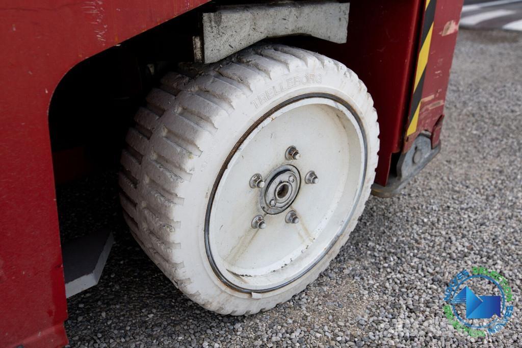 PB S225-12 Schaarhoogwerkers