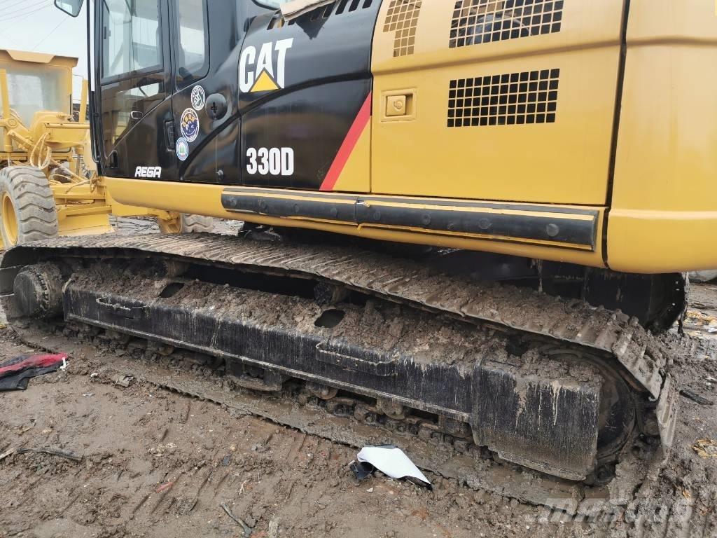 CAT 330 D L Rupsgraafmachines