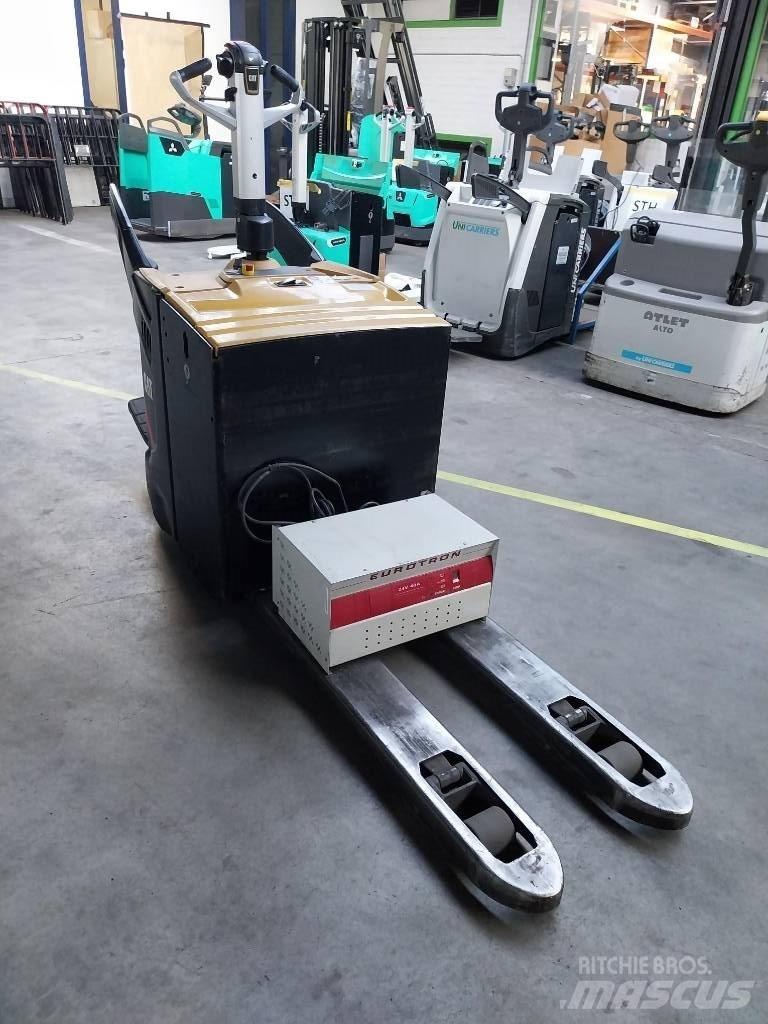 CAT NPV 20 N2 Pallettruck met meerij platform