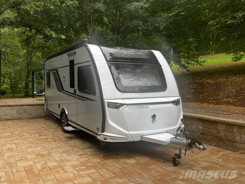 Knaus Südwind Kampeerwagens en caravans