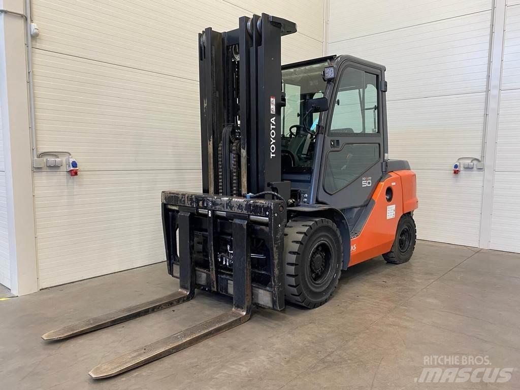 Toyota 40-8FD50N Diesel heftrucks