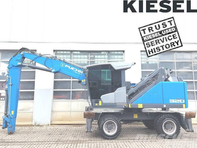 Fuchs MHL 320 F Waste / industry handlers