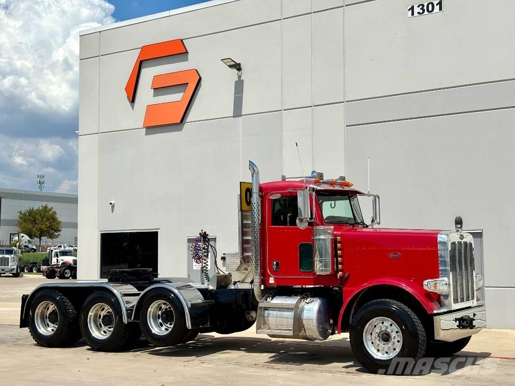 Peterbilt 388 Trekkers