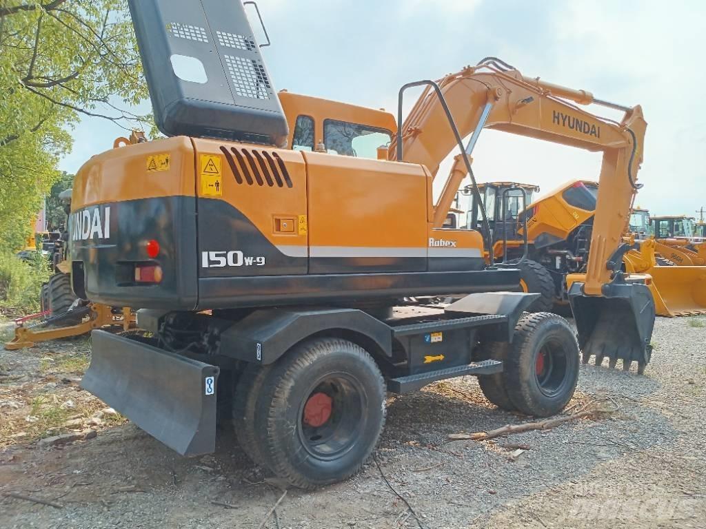 Hyundai R150W Wielgraafmachines
