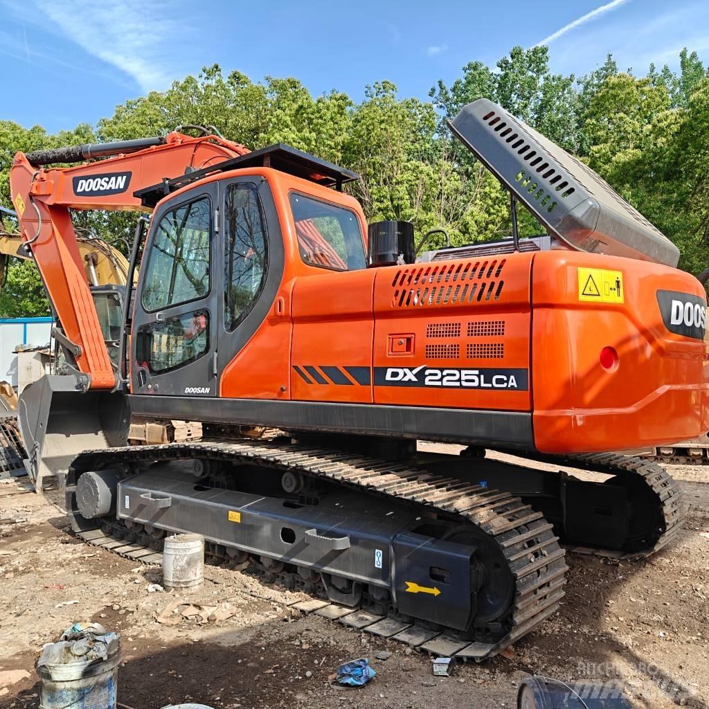 Doosan DX 225 LCA Rupsgraafmachines