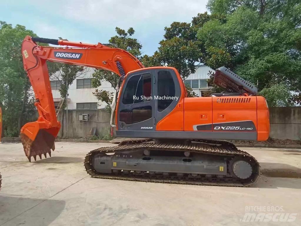 Doosan DX 225 LC Rupsgraafmachines