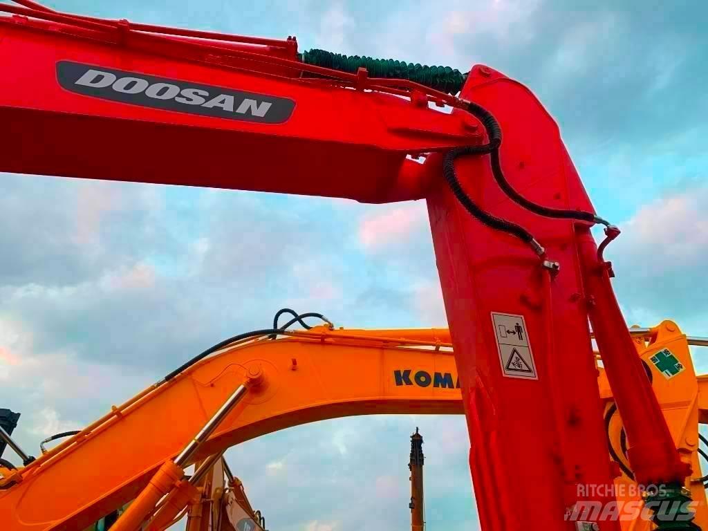 Doosan DX 225 LC Rupsgraafmachines
