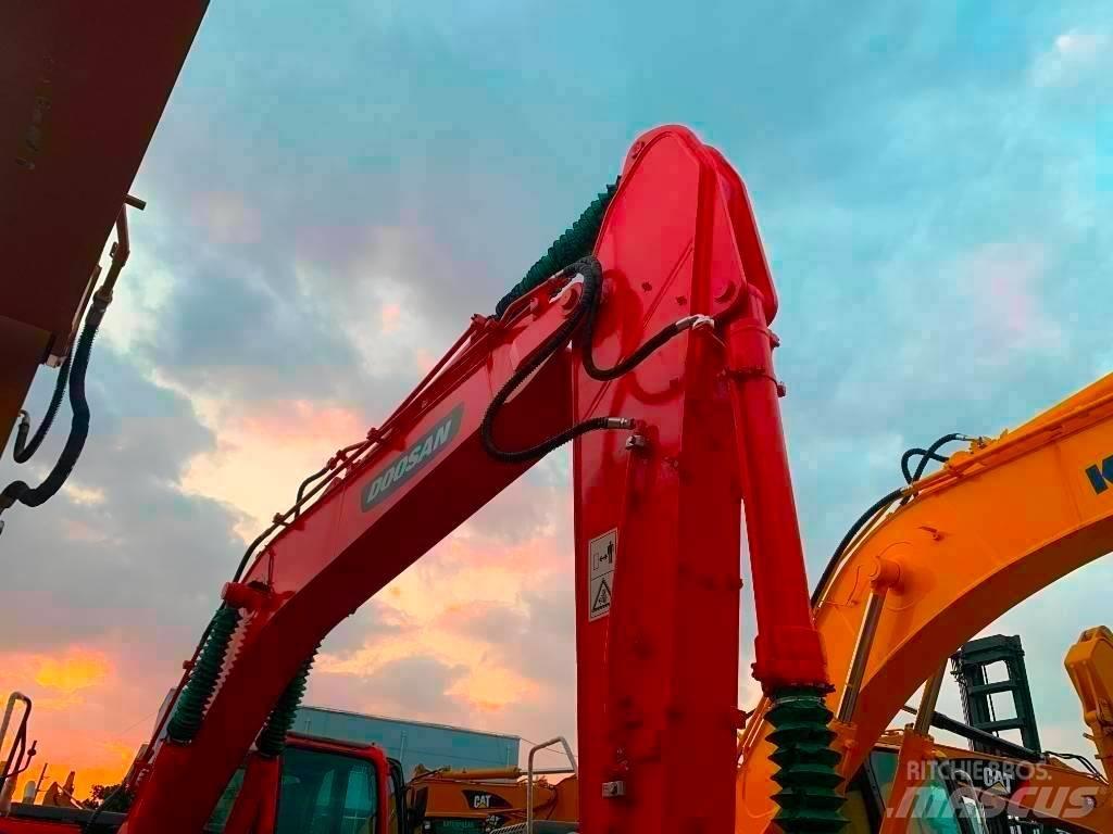 Doosan DX 225 LC Rupsgraafmachines