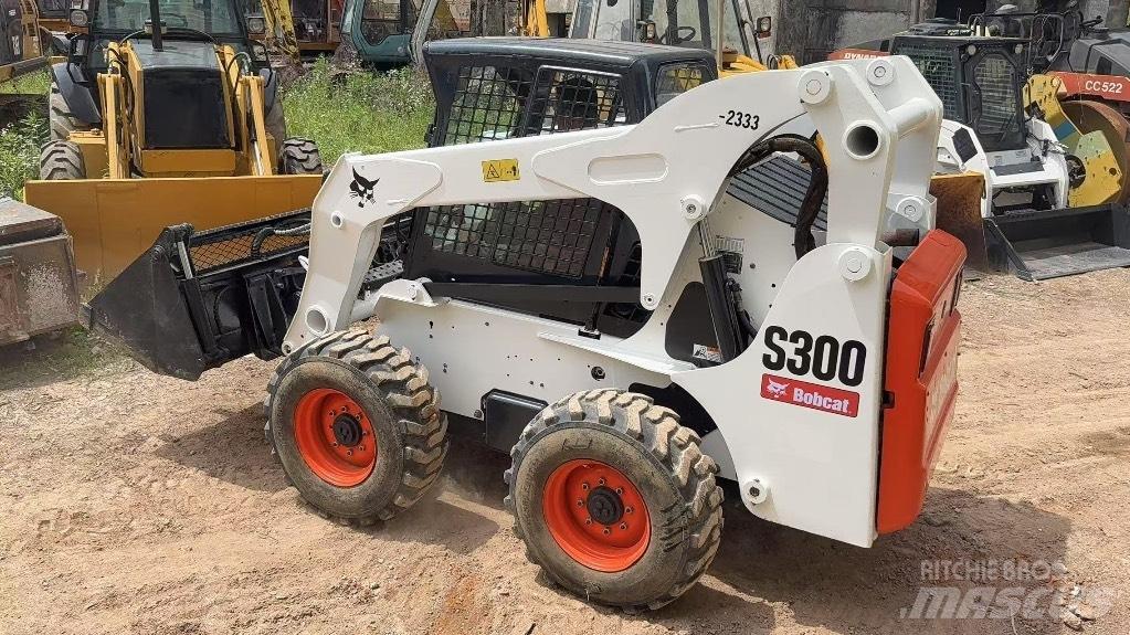 Bobcat S 300 Schrankladers