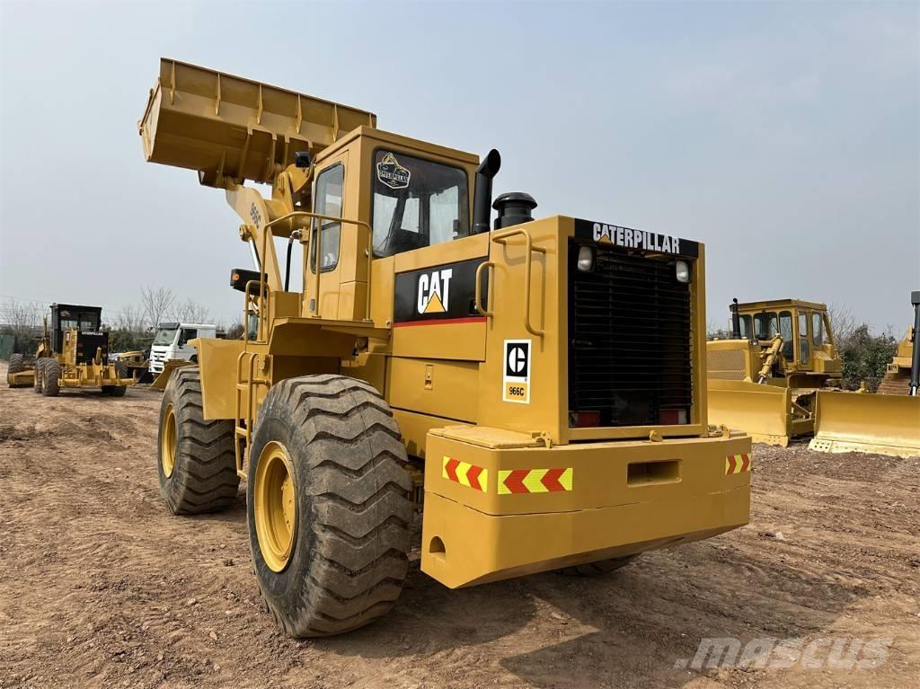 CAT 966C Wielladers