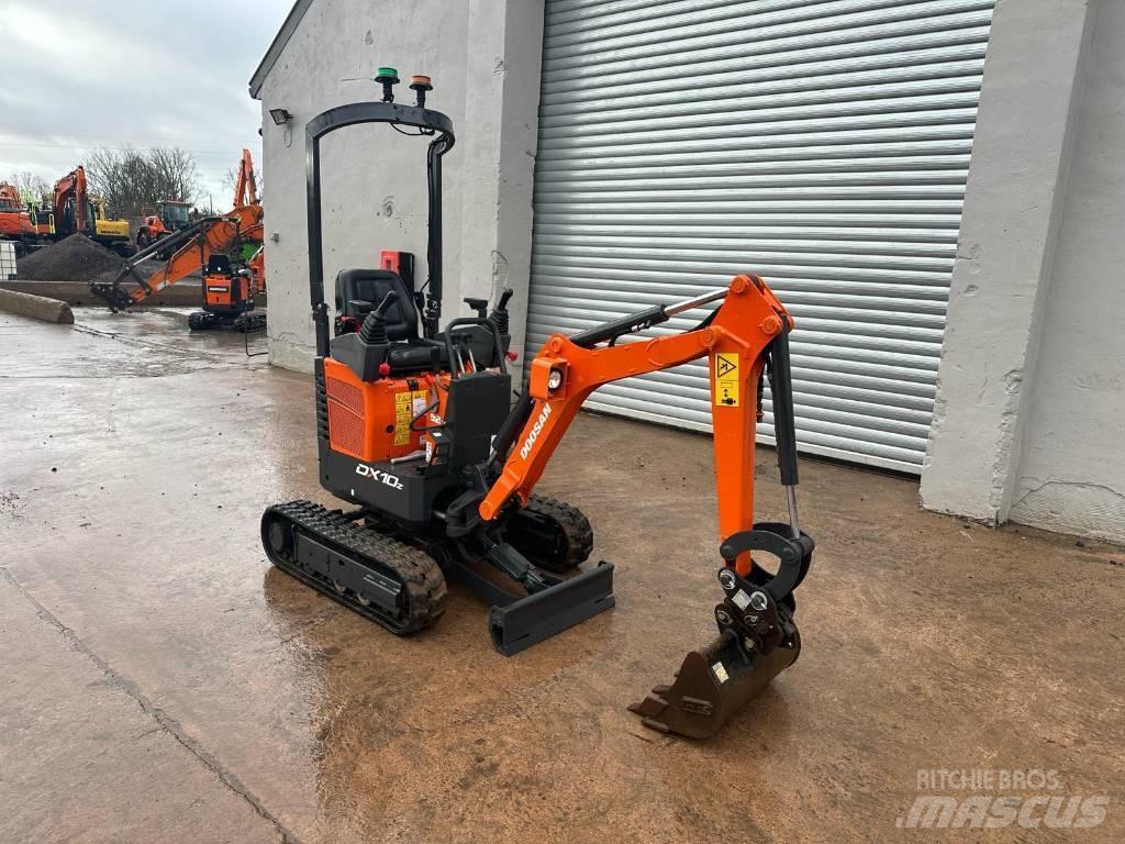 Doosan DX 10 Z Minigraafmachines < 7t
