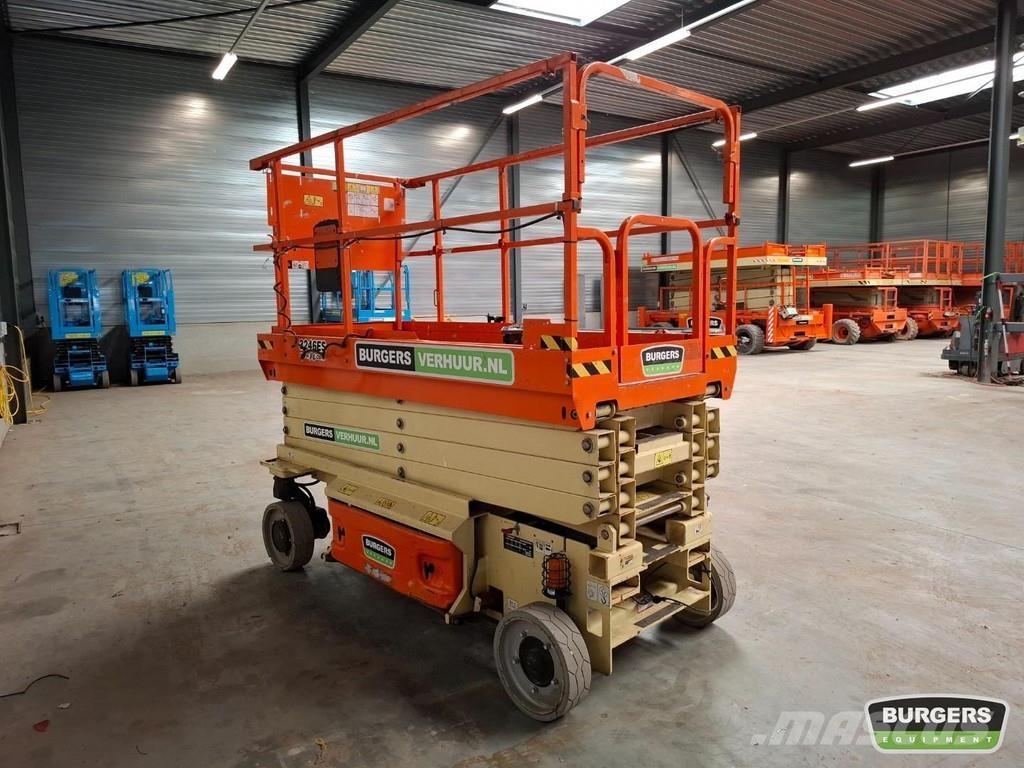 JLG 3246ES Schaarhoogwerkers