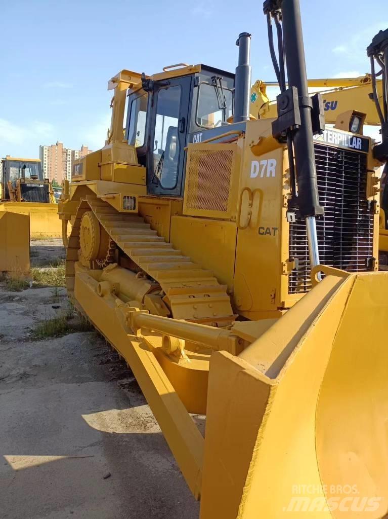 CAT D7R Graders