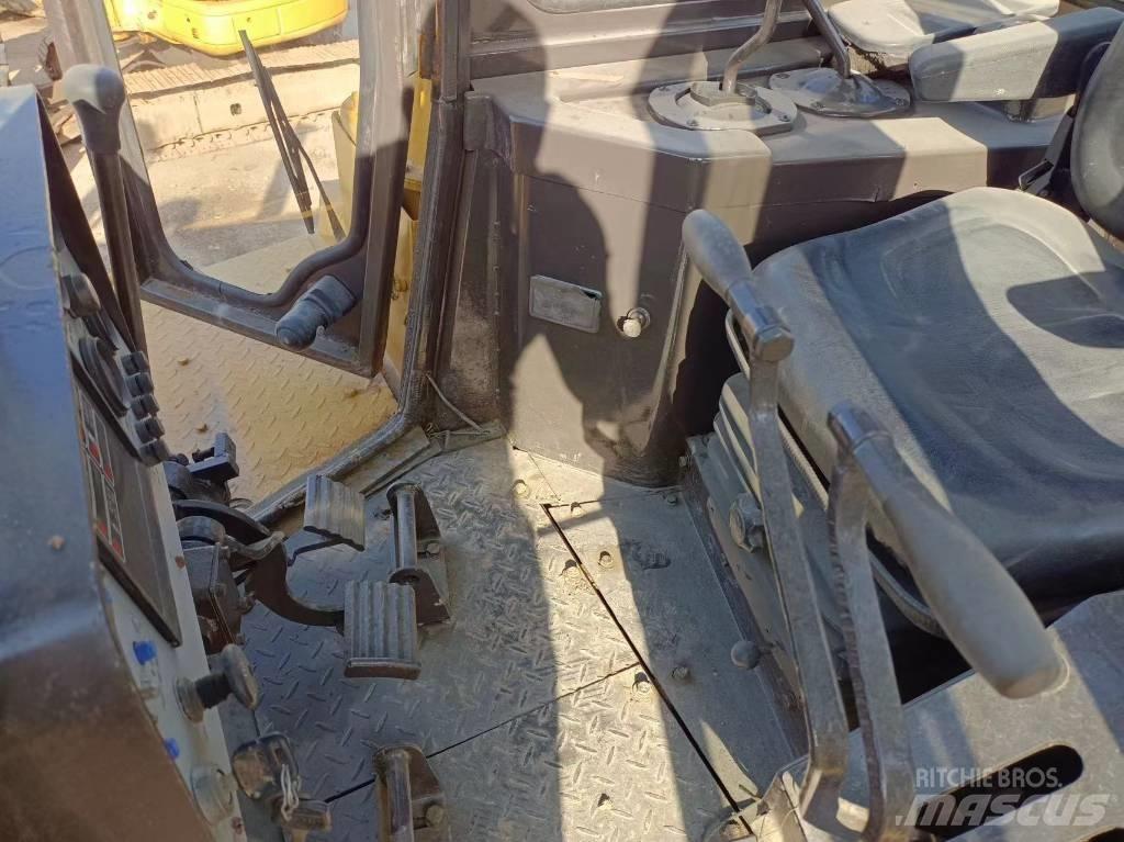 CAT D7R Graders