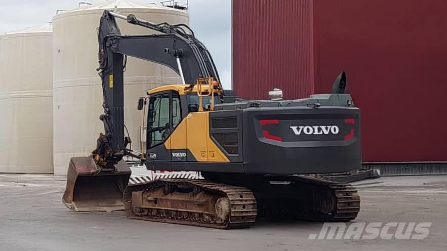 Volvo EC 250 E Rupsgraafmachines