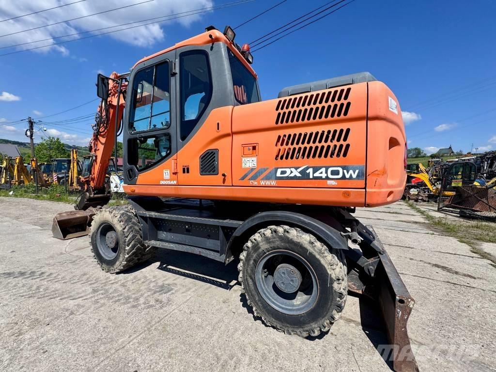 Doosan DX 140 W-3 Wielgraafmachines