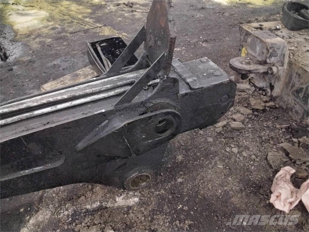 Valmet CRF14 Uitrijwagenkranen