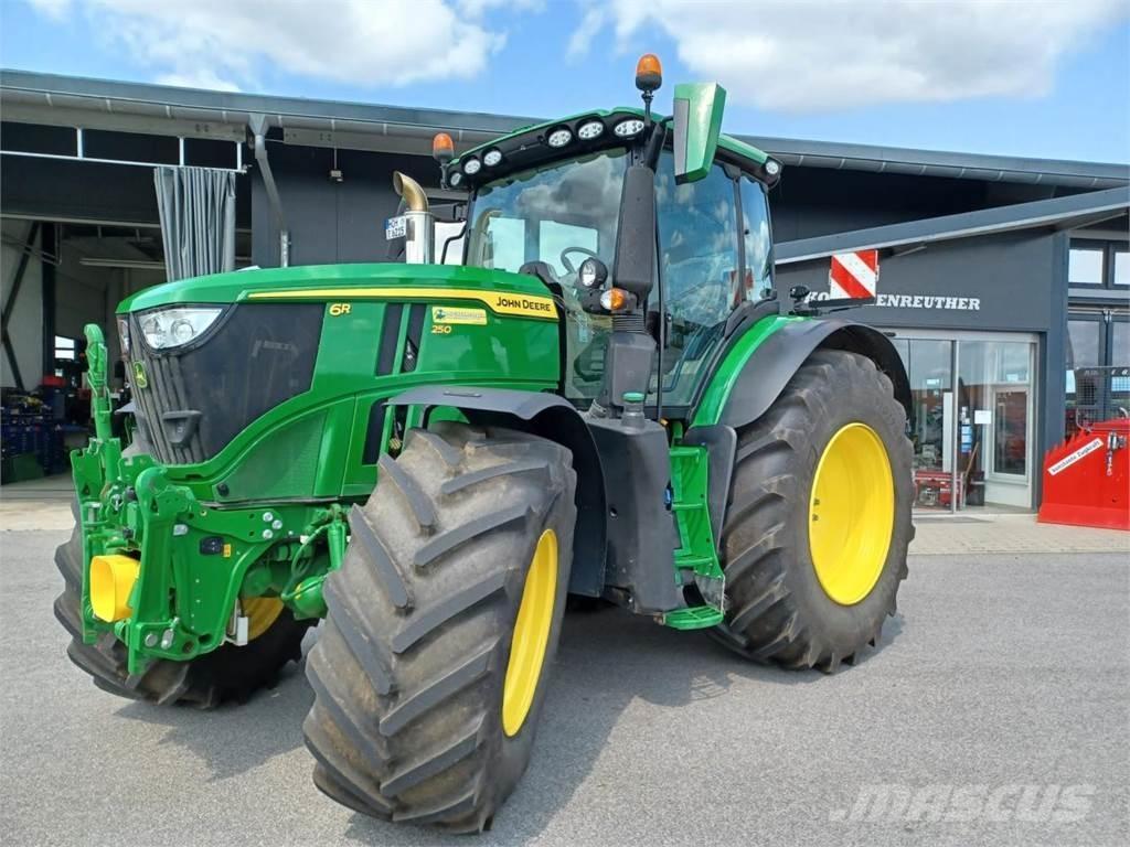 John Deere 6R 250 Tractoren