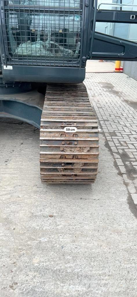 Hyundai R 210 Rupsgraafmachines