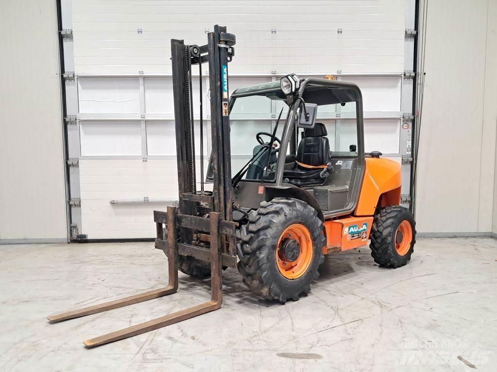 Ausa C251 HX4 Vorkheftruck voor zwaar terrein