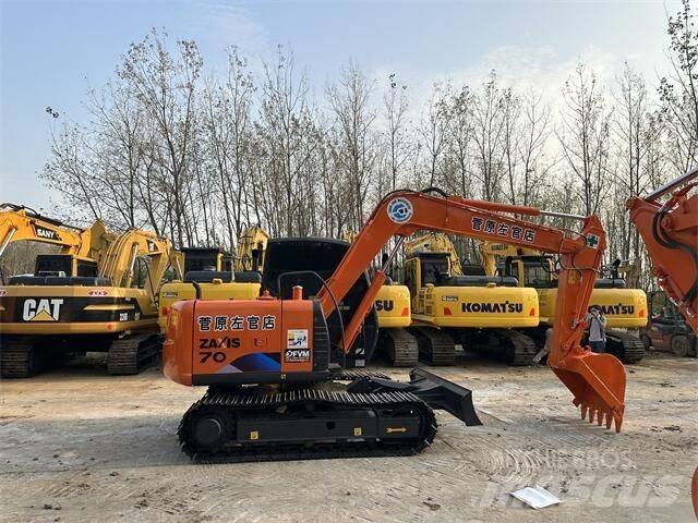 Hitachi ZX 70 Rupsgraafmachines