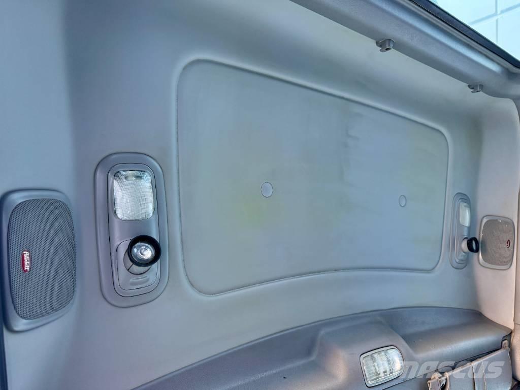 Peterbilt 367 Trekkers