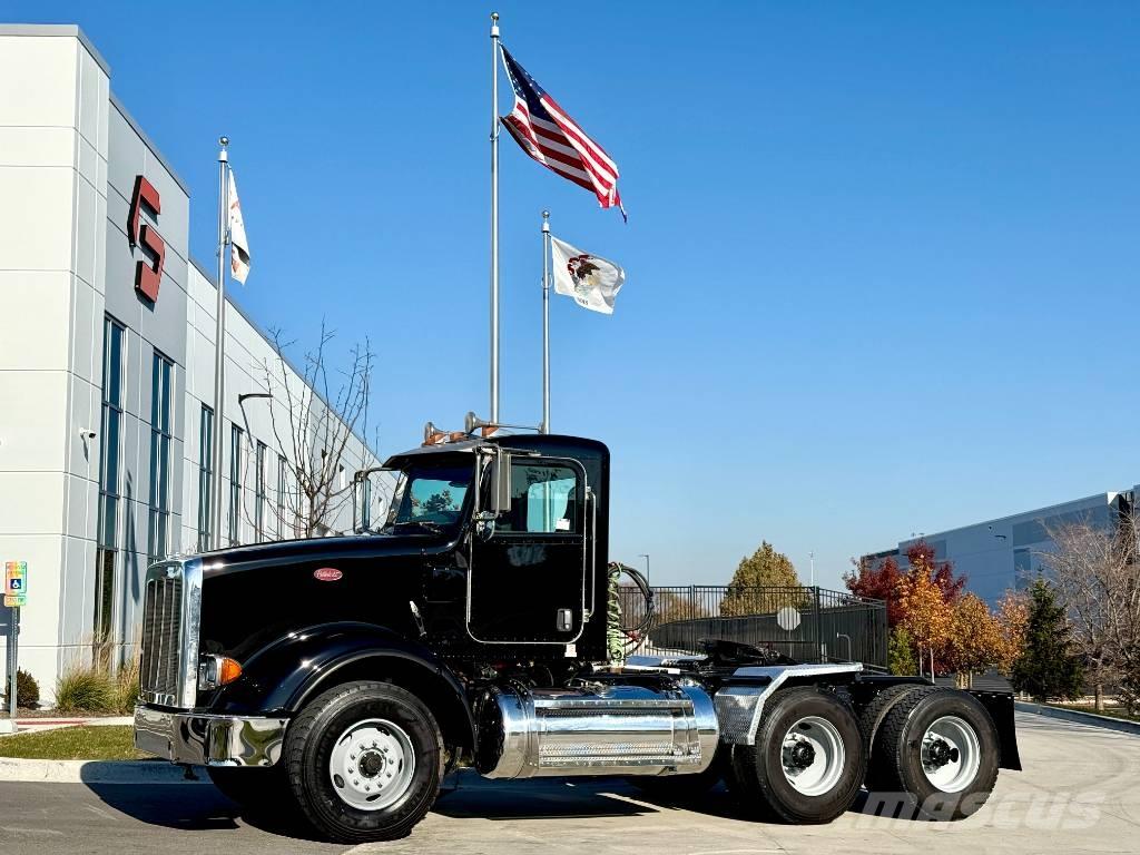 Peterbilt 367 Trekkers