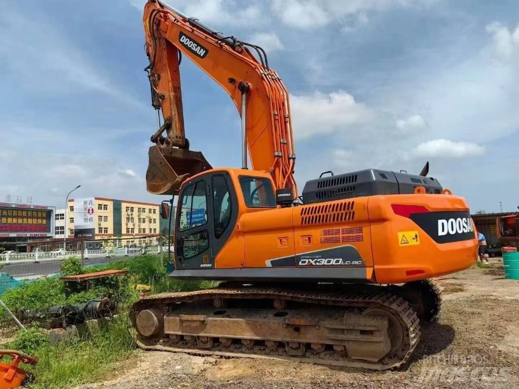 Doosan DX 300 Rupsgraafmachines