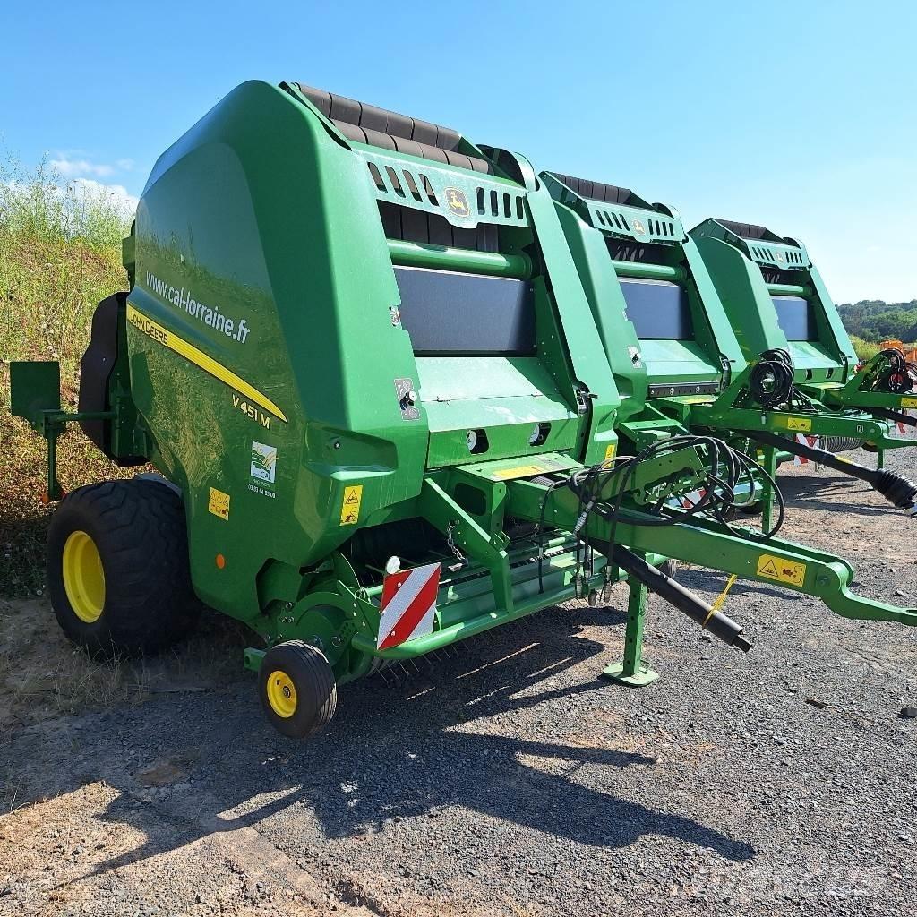 John Deere V 451 M Ronde-balenpersen