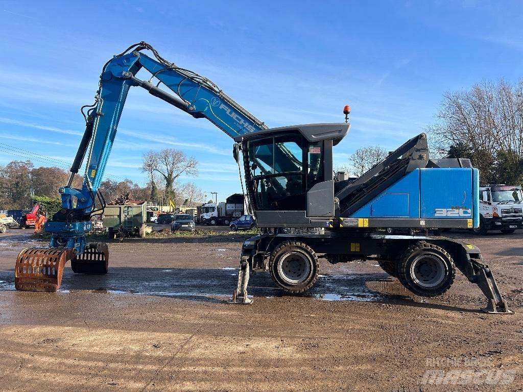 Fuchs MHL 320 T4F Waste / industry handlers
