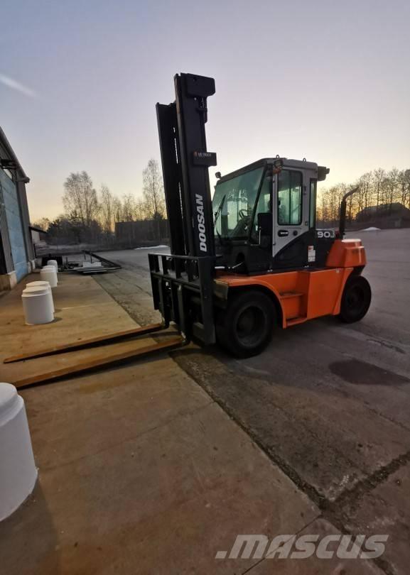 Doosan D90S-7 Diesel heftrucks