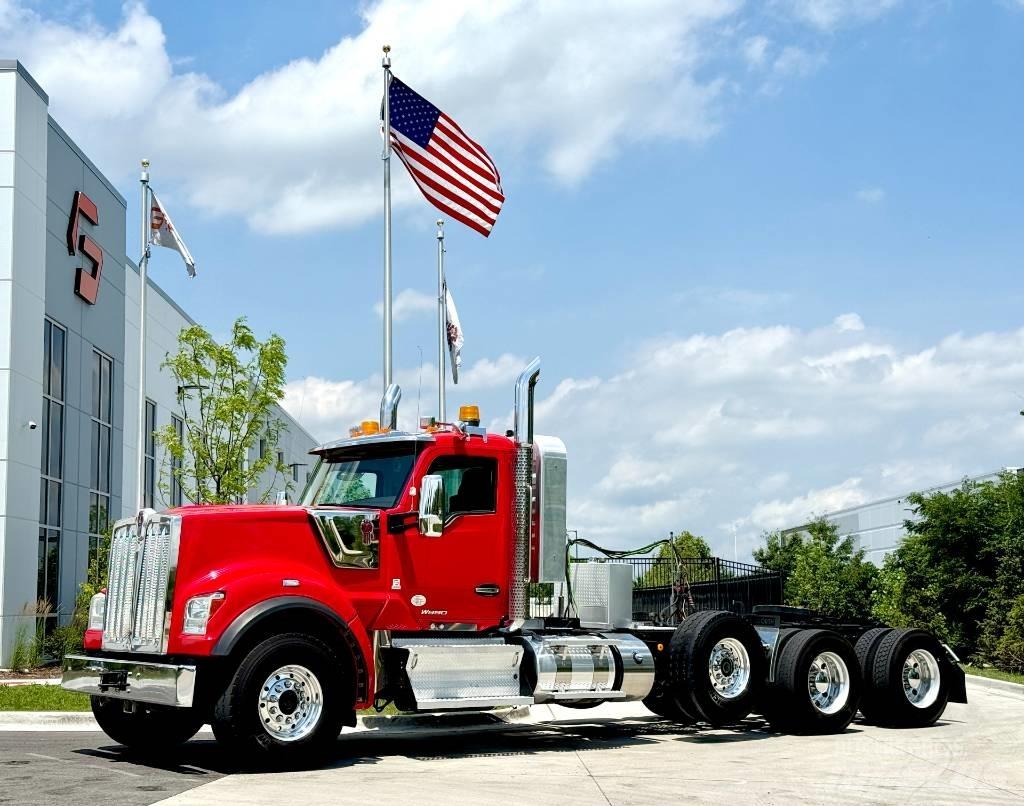 Kenworth W 990 Trekkers