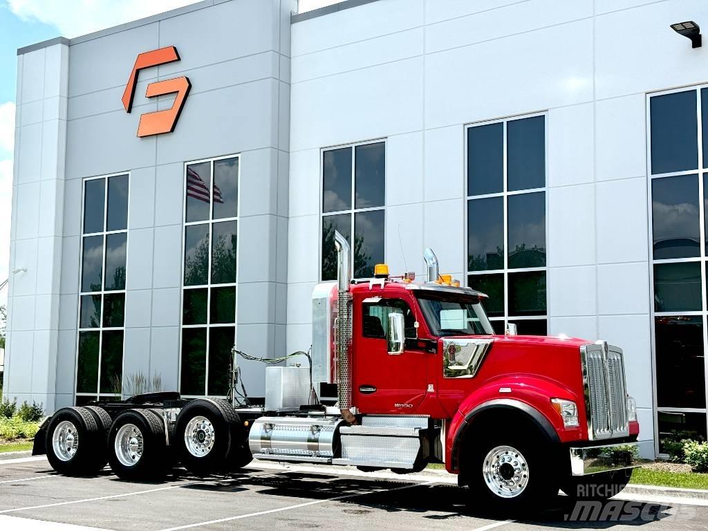 Kenworth W 990 Trekkers
