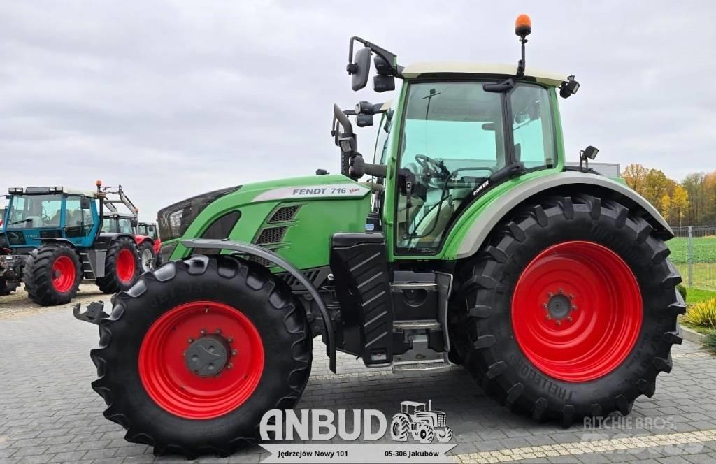 Fendt 716 Vario S4 Tractoren