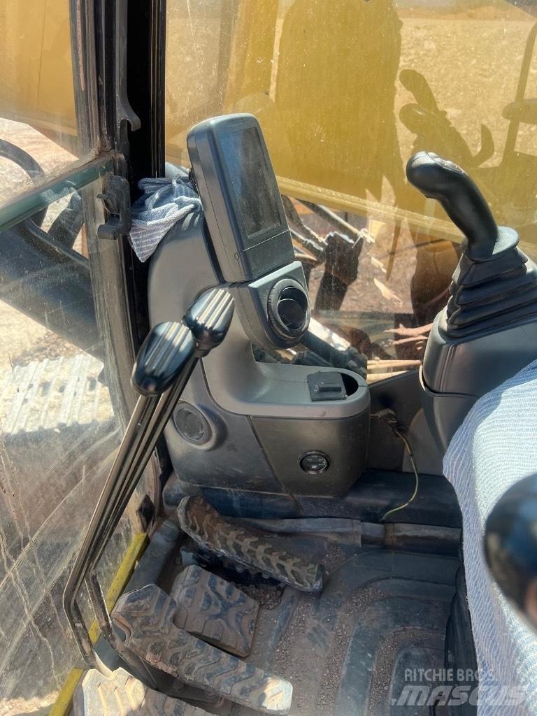 CAT 330 D L ME Rupsgraafmachines