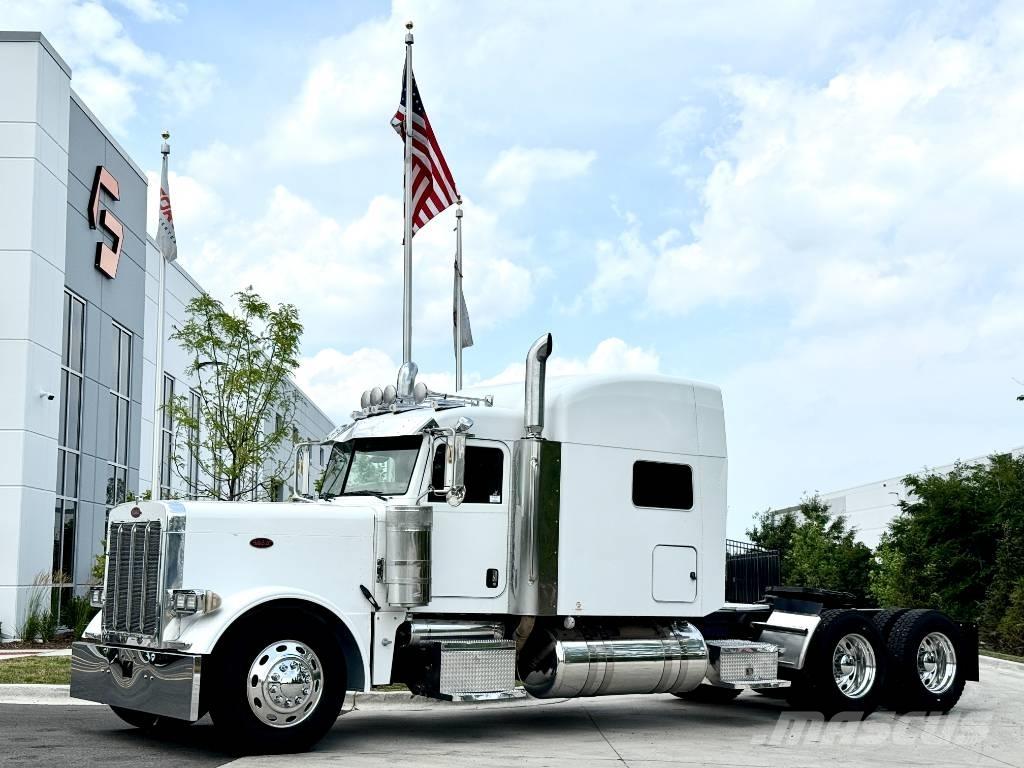 Peterbilt 379 Trekkers